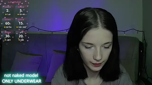 Snapshot of Miya_Dream_UKR chatting on 12-18-24, 10:02 Miya Dream UKR online show from 12-18-24, 10:02