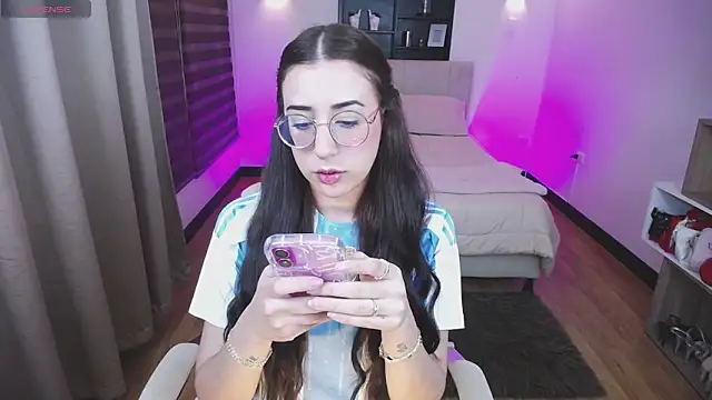 Imkitty-Horny online show from 11-13-25, 03:43