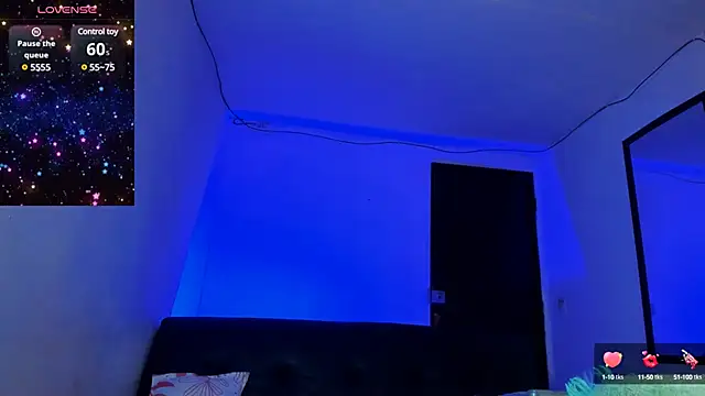 Snapshot of emperatrizhotwolf chatting on 03-22-25, 10:28 emperatrizhotwolf online show from 03-22-25, 10:28