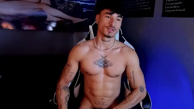 Snapshot of Thomas_Fit1 chatting on 04-29-26, 03:16 Thomas Fit1 online show from 04-29-26, 03:16
