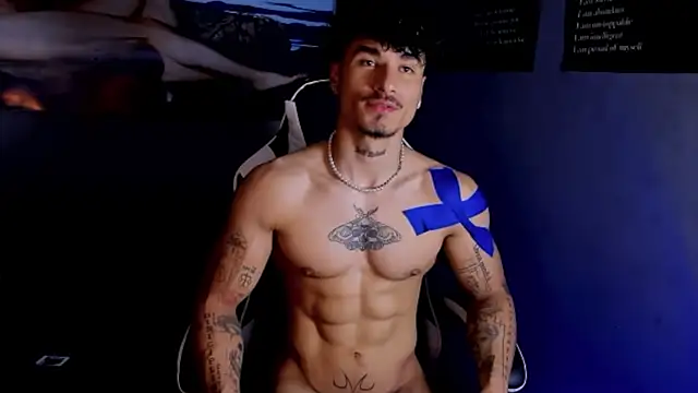 Snapshot of Thomas_Fit1 chatting on 04-30-26, 05:36 Thomas Fit1 online show from 04-30-26, 05:36