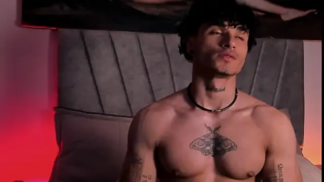 Thomas Fit1 online show from 12-20-25, 02:36