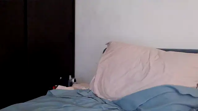 Scarlettford online show from 10-24-25, 04:28