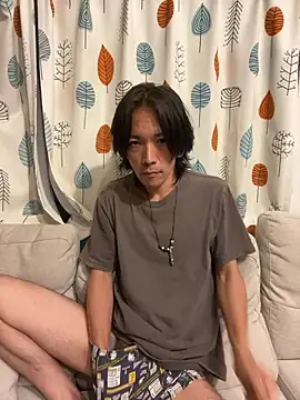 Snapshot of Katakuriko-Denpun chatting on 09-18-25, 01:25 Katakuriko-Denpun online show from 09-18-25, 01:25