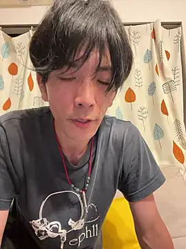 Snapshot of Katakuriko-Denpun chatting on 07-20-26, 01:02 Katakuriko-Denpun online show from 07-20-26, 01:02