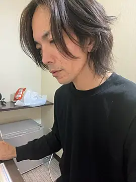 Katakuriko-Denpun online show from 11-26-25, 08:03