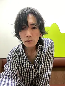 Snapshot of Katakuriko-Denpun chatting on 06-14-26, 10:49 Katakuriko-Denpun online show from 06-14-26, 10:49
