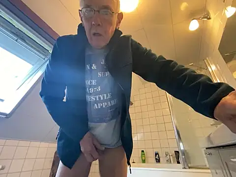 Snapshot of martxxxxx chatting on 09-10-25, 07:29 martxxxxx online show from 09-10-25, 07:29