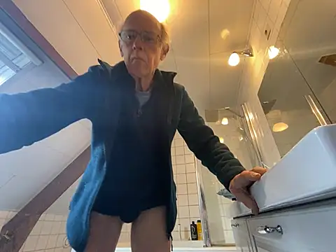 Snapshot of martxxxxx chatting on 02-01-26, 10:24 martxxxxx online show from 02-01-26, 10:24