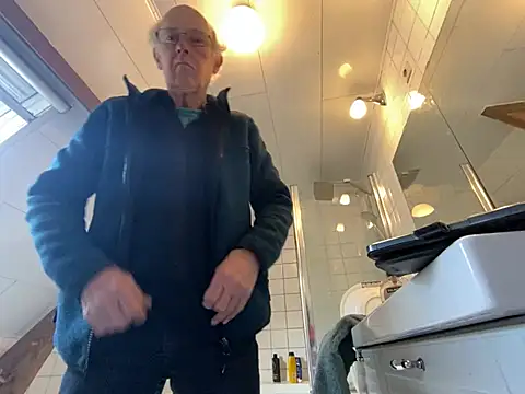 Snapshot of martxxxxx chatting on 03-01-26, 10:15 martxxxxx online show from 03-01-26, 10:15