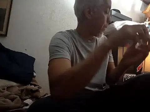 Xoc8  online show from 11-10-25, 08:19