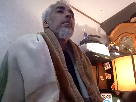 Xoc8  online show from 09-25-25, 08:09