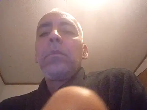 Xoc8  online show from 03-03-25, 07:57