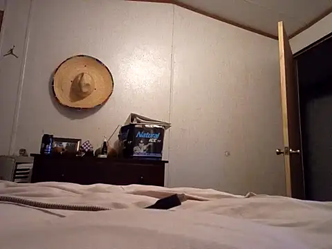 Xoc8  online show from 03-19-25, 06:12