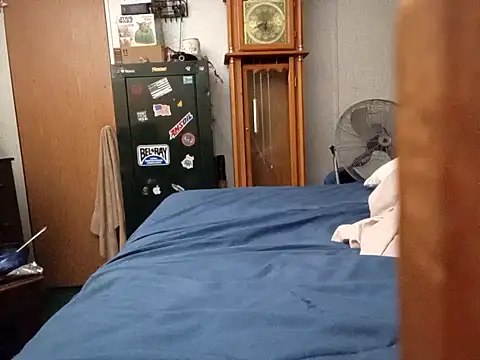 Xoc8  online show from 03-25-26, 11:31