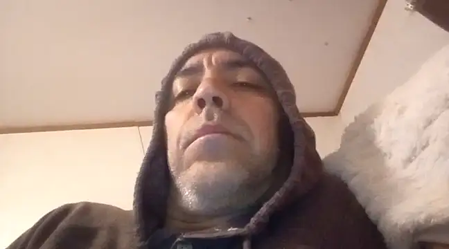 Xoc8  online show from 03-04-25, 09:51