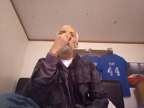 Xoc8  online show from 02-22-25, 11:46