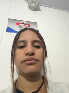 Snapshot of AnthonelaDuque chatting on 02-21-26, 11:34 AnthonelaDuque online show from 02-21-26, 11:34