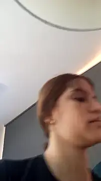 AnthonelaDuque online show from 11-18-25, 11:46