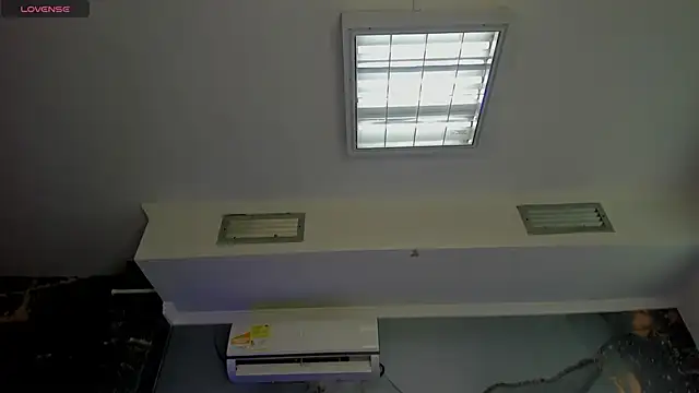 AnthonelaDuque online show from 09-29-25, 11:49