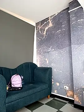 AnthonelaDuque online show from 10-05-25, 11:56