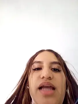 AnthonelaDuque online show from 12-21-25, 07:15