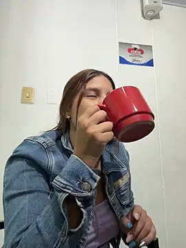 Snapshot of AnthonelaDuque chatting on 02-26-26, 11:43 AnthonelaDuque online show from 02-26-26, 11:43