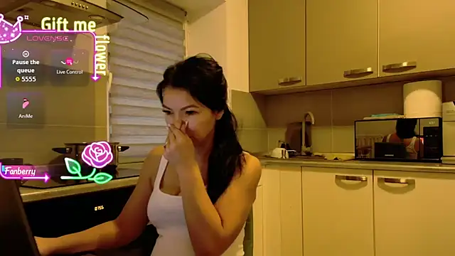 alisoncassie online show from 10-09-25, 04:57