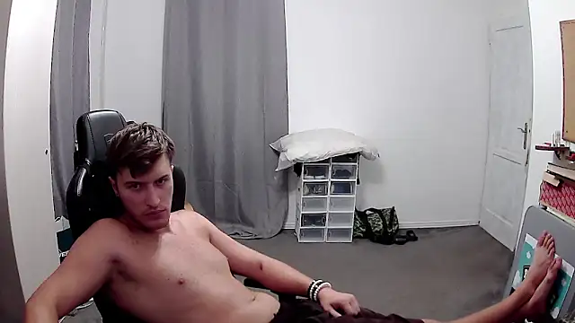 PKrisztian online show from 09-10-25, 08:19