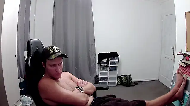 PKrisztian online show from 10-12-25, 06:31