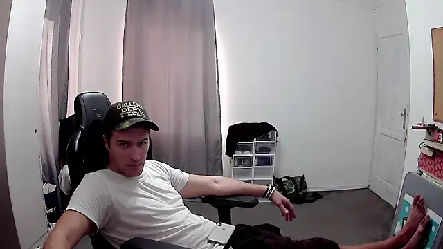 PKrisztian online show from 10-09-25, 02:50