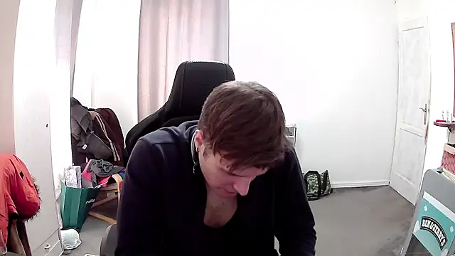 PKrisztian online show from 04-08-26, 01:45