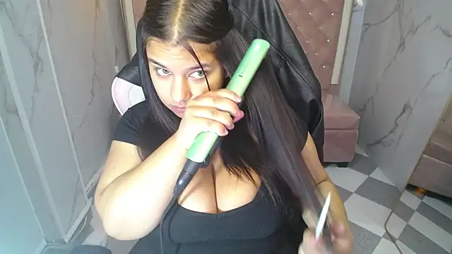 Snapshot of skeler_lovd_b_ chatting on 03-27-26, 01:01 skeler lovd b online show from 03-27-26, 01:01