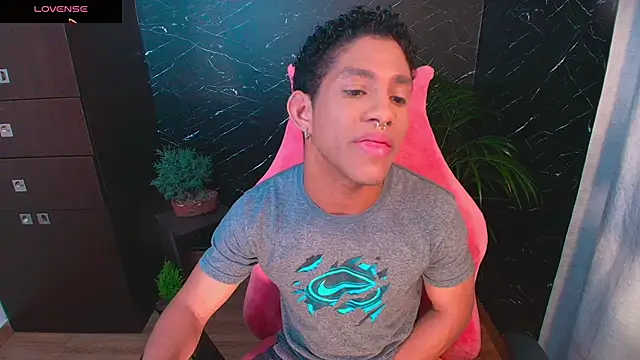 Palo santo online show from 10-28-25, 07:07