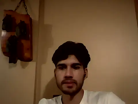 Snapshot of nachocum1 chatting on 12-18-25, 01:44 nachocum1 online show from 12-18-25, 01:44