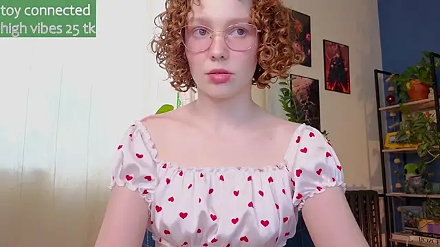 Snapshot of _lightmyfire chatting on 02-14-25, 07:59 lightmyfire online show from 02-14-25, 07:59