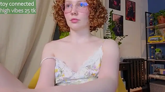 Snapshot of _lightmyfire chatting on 03-05-25, 06:45 lightmyfire online show from 03-05-25, 06:45