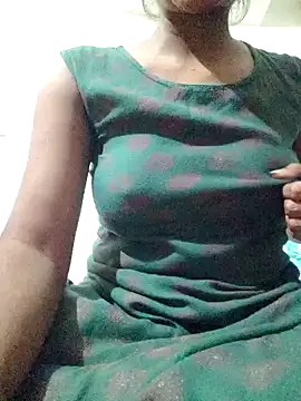 rituporna2004 online show from 01-15-26, 03:59