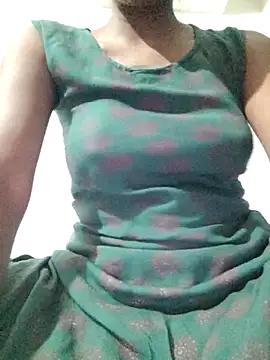 rituporna2004 online show from 03-13-26, 01:49