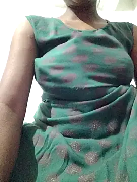 rituporna2004 online show from 03-18-26, 01:46