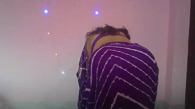 my-laila online show from 12-23-25, 07:29