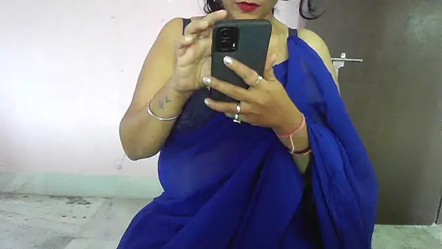 my-laila online show from 10-17-25, 07:22