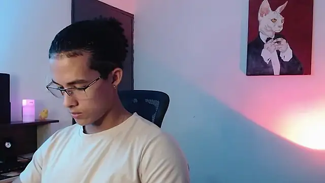 Snapshot of alejo_x3 chatting on 02-27-25, 07:41 alejo x3 online show from 02-27-25, 07:41