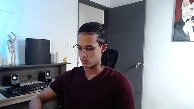 Snapshot of alejo_x3 chatting on 02-17-25, 07:55 alejo x3 online show from 02-17-25, 07:55