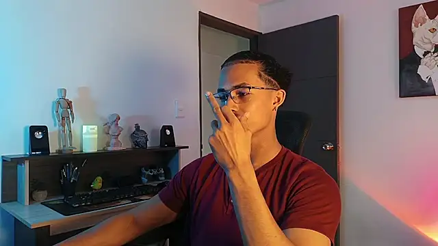 Snapshot of alejo_x3 chatting on 10-07-25, 10:00 alejo x3 online show from 10-07-25, 10:00