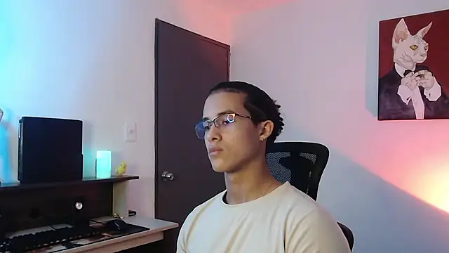 Snapshot of alejo_x3 chatting on 02-27-25, 04:35 alejo x3 online show from 02-27-25, 04:35