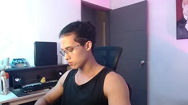 Snapshot of alejo_x3 chatting on 12-03-24, 04:31 alejo x3 online show from 12-03-24, 04:31