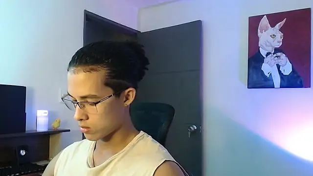 Snapshot of alejo_x3 chatting on 02-27-25, 01:30 alejo x3 online show from 02-27-25, 01:30