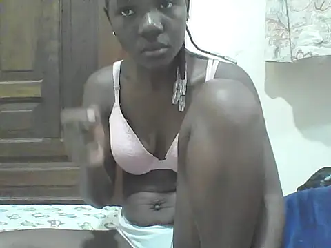 Snapshot of Ebony_Sweetcandy chatting on 02-17-26, 06:49 Ebony Sweetcandy online show from 02-17-26, 06:49