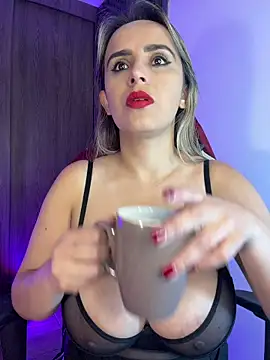 Sara Mills06 online show from 01-09-26, 10:44